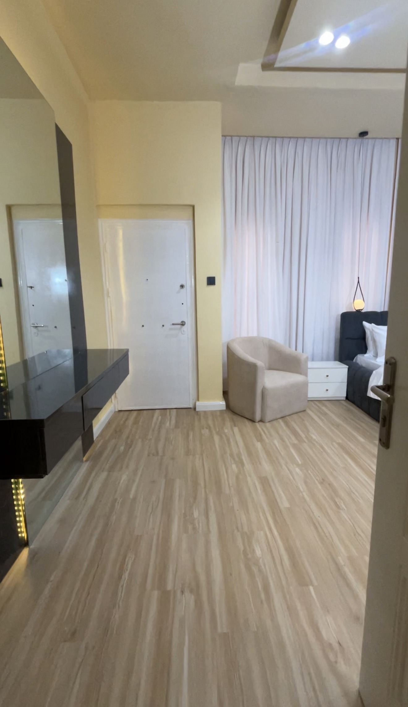 4 BEDROOM HOUSE WITH CINEMA ROOM