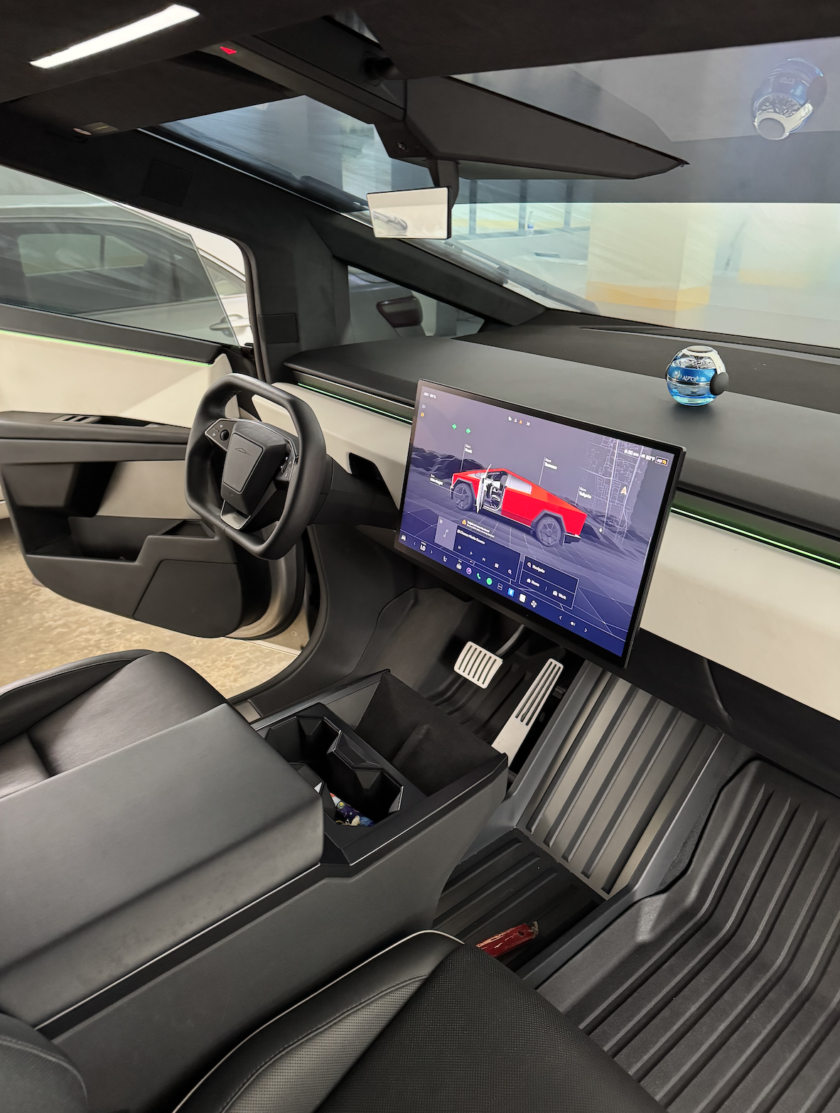 CYBER TRUCK (TESLA)