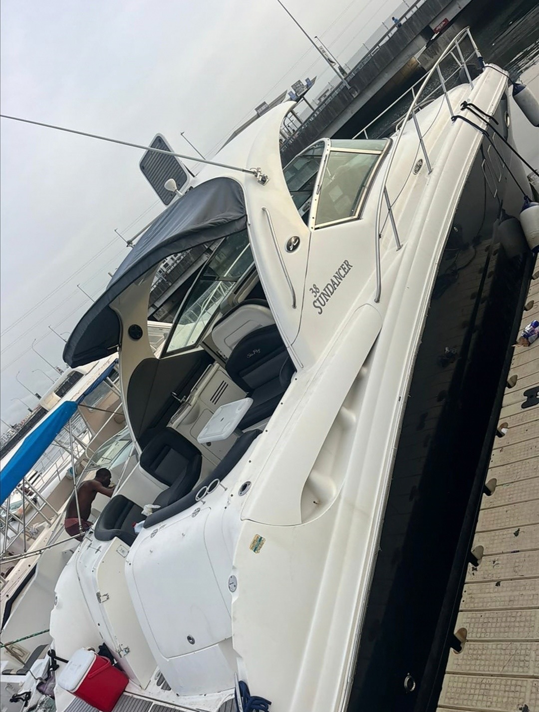 Luxury 20 capacity cruise boat
