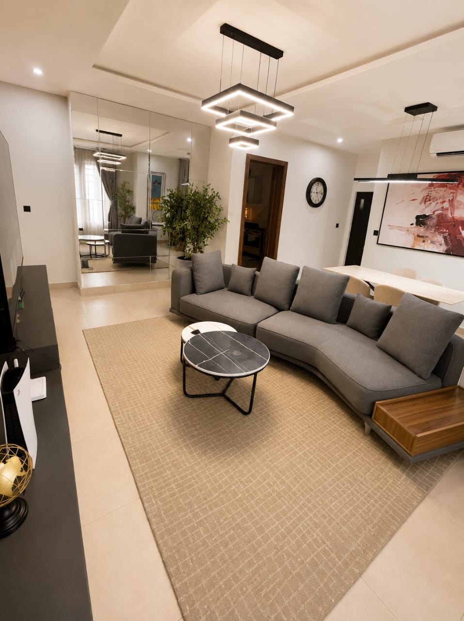 Fully furnished 3 bedroom apartment 