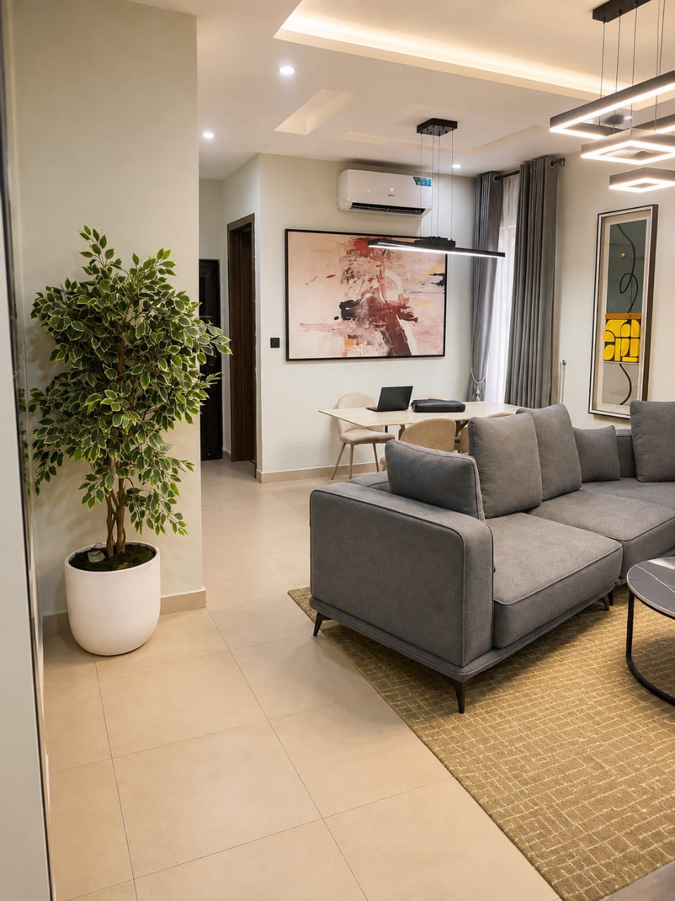 Fully furnished 3 bedroom apartment 