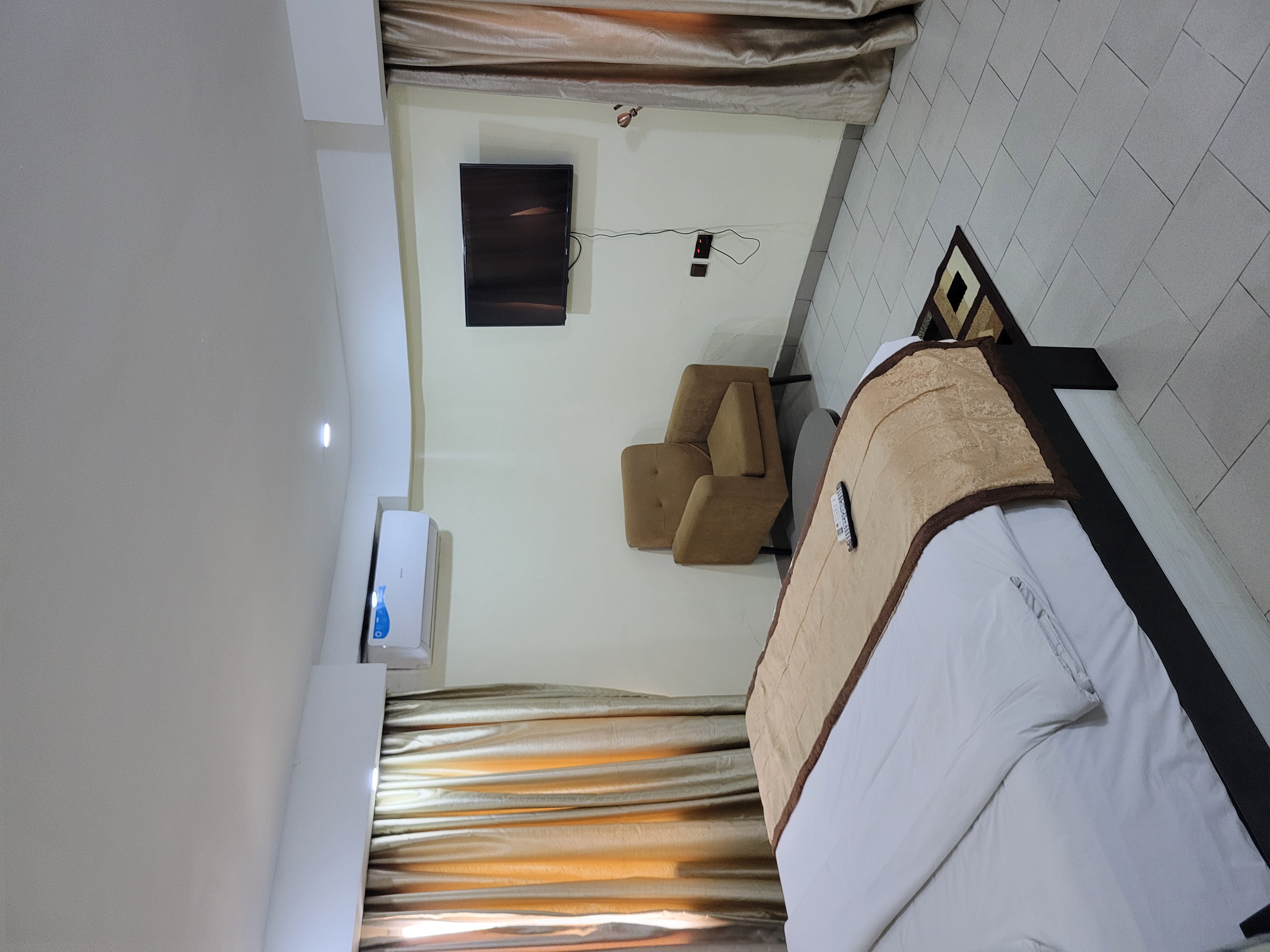 Royal room 