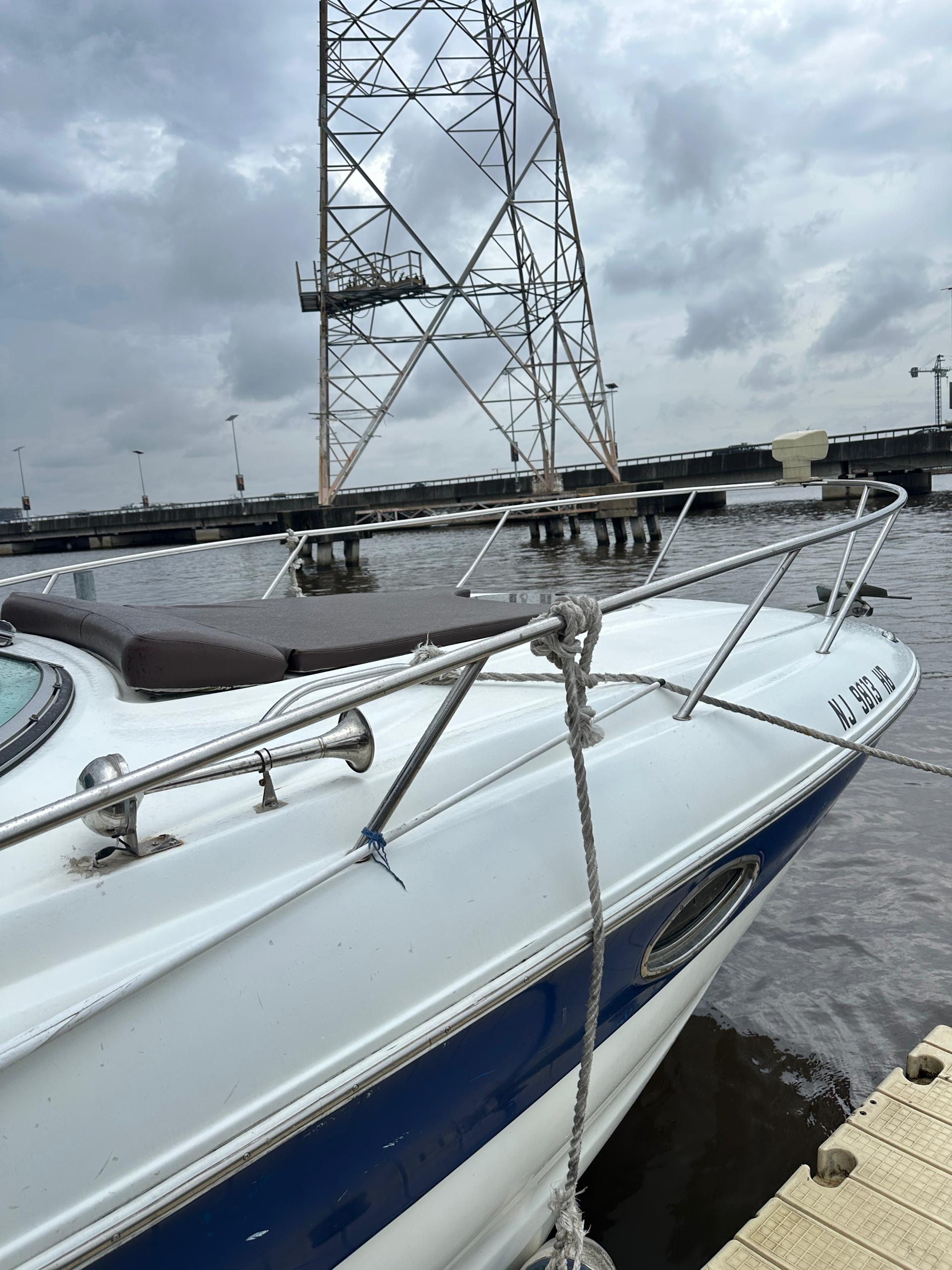 10 CAPACITY BOAT