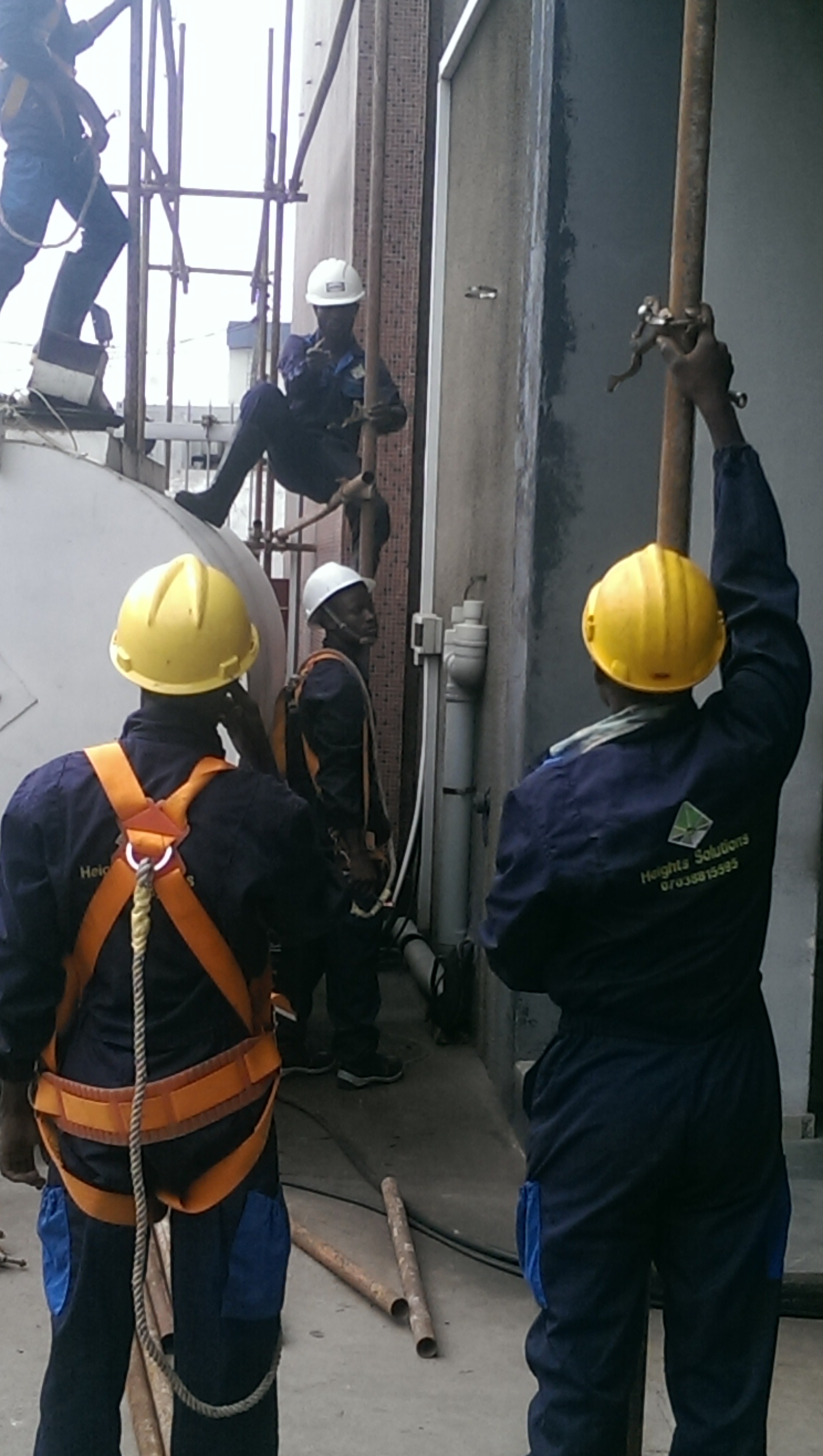 Scaffolding, Acrow Props, Formwork Panels Hiring and Sales