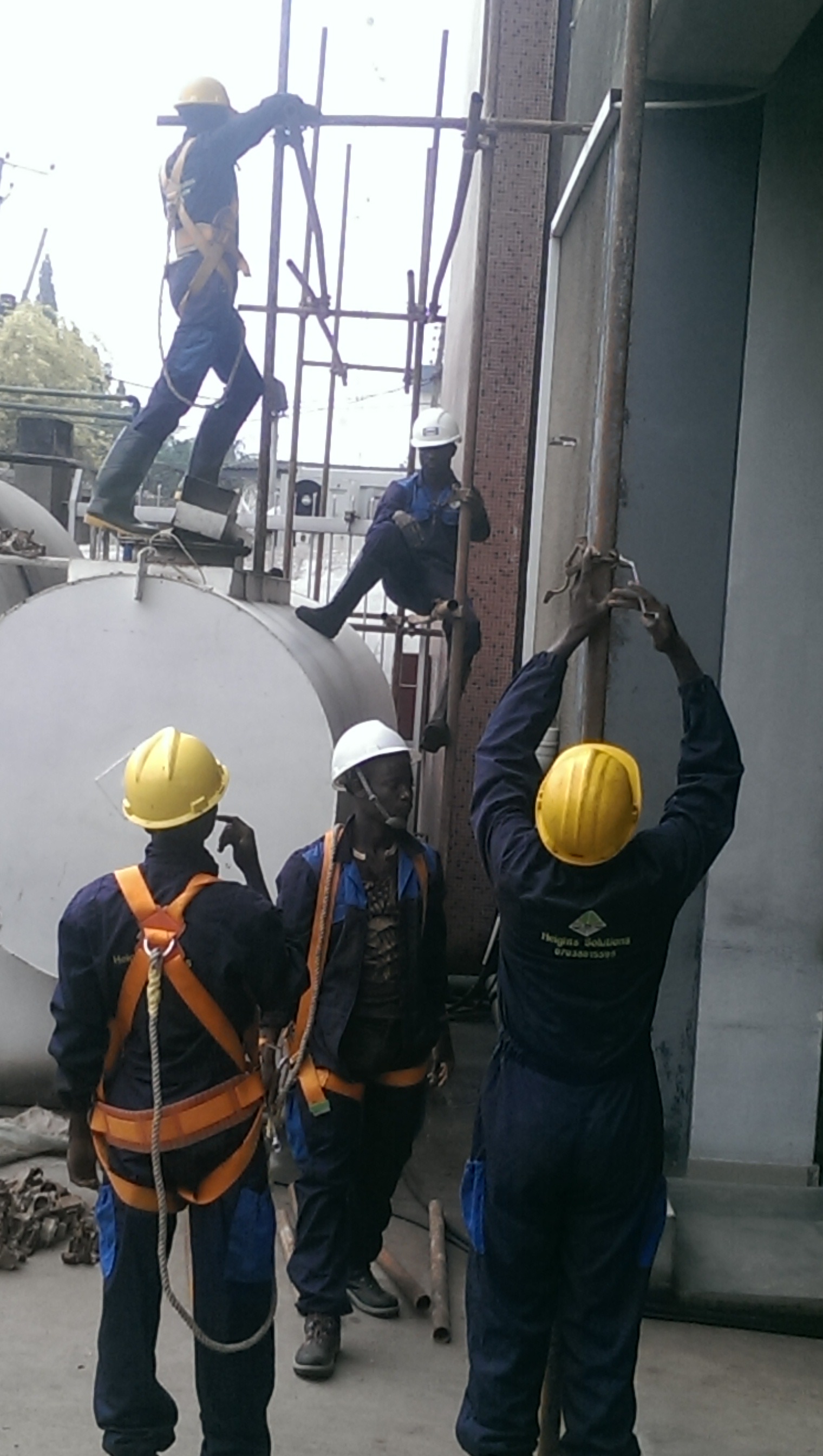 Scaffolding, Acrow Props, Formwork Panels Hiring and Sales