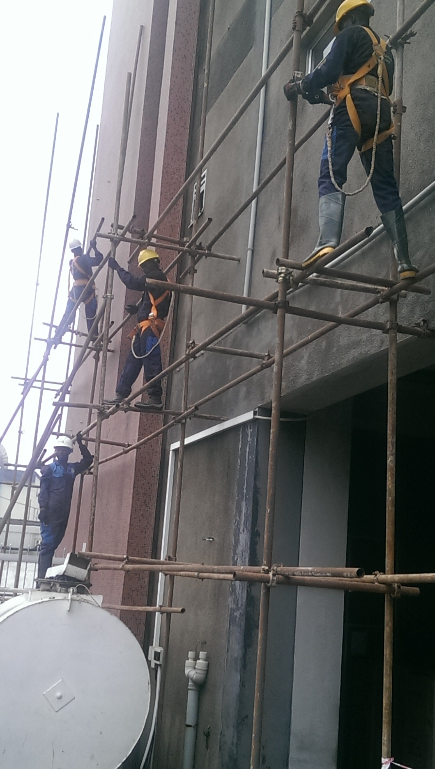 Scaffolding, Acrow Props, Formwork Panels Hiring and Sales