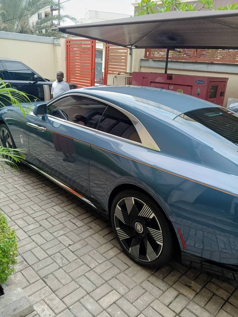 Rolls Royce spectre 