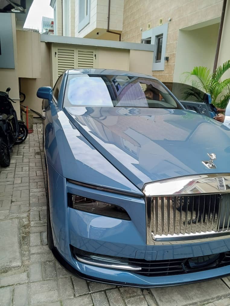 Rolls Royce spectre 