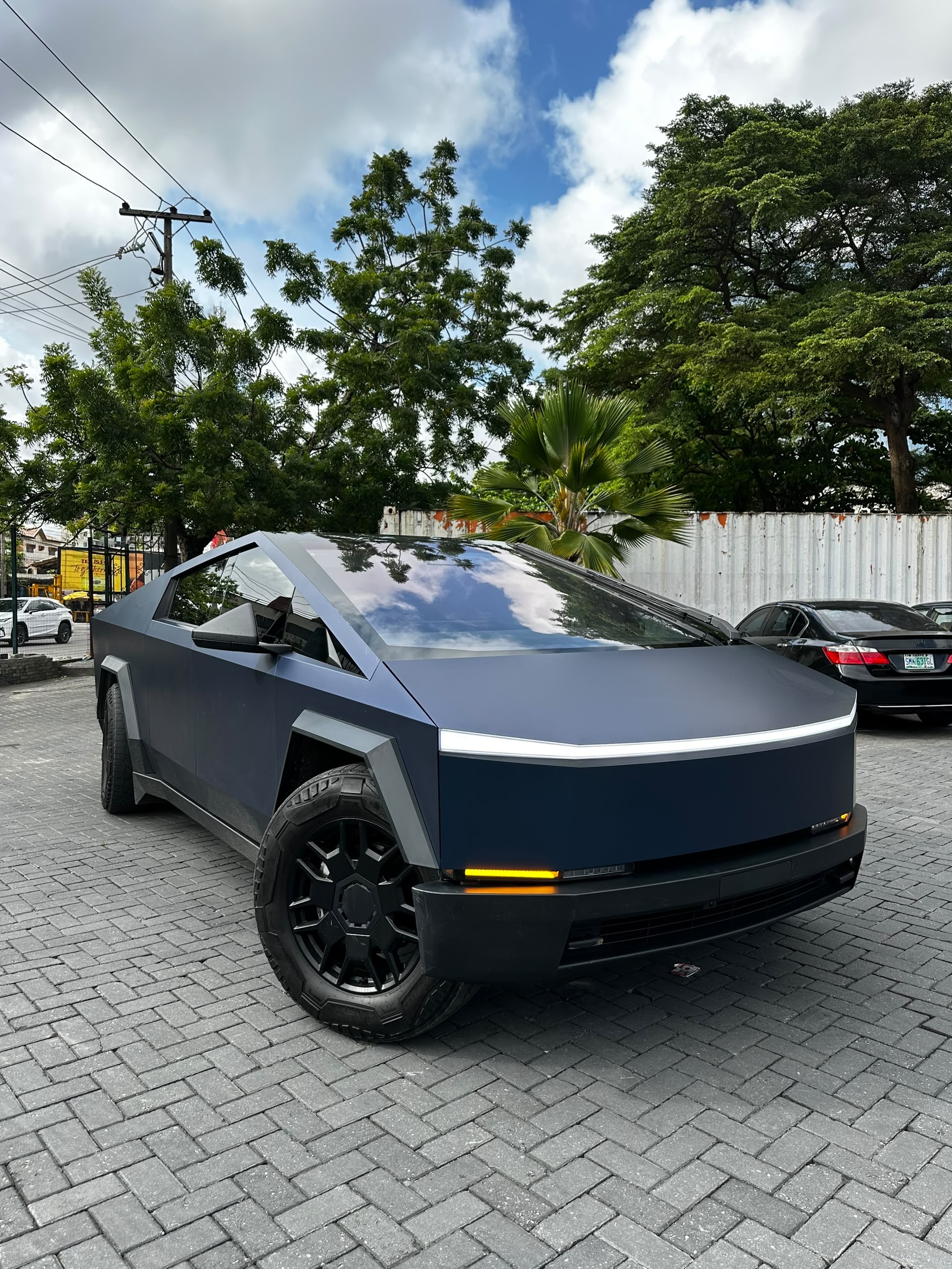  Tesla Cybertruck
