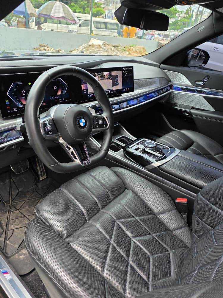 BMW 760i