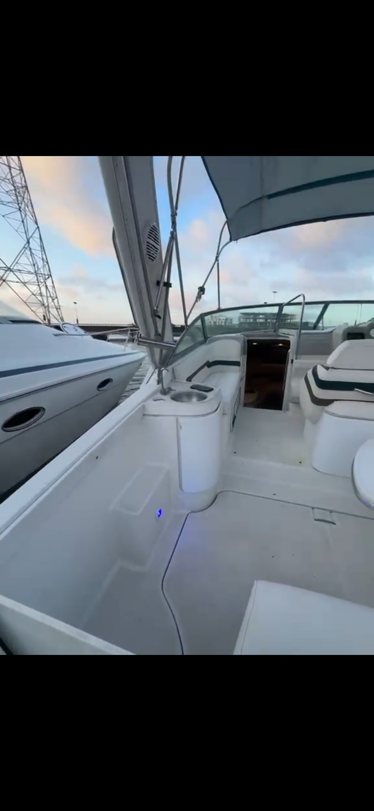 10-seater boat ride/cruise