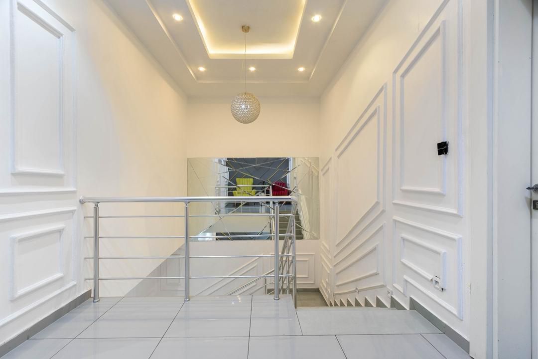 4-bedroom Seaview apartment with swimming pool, snooker.