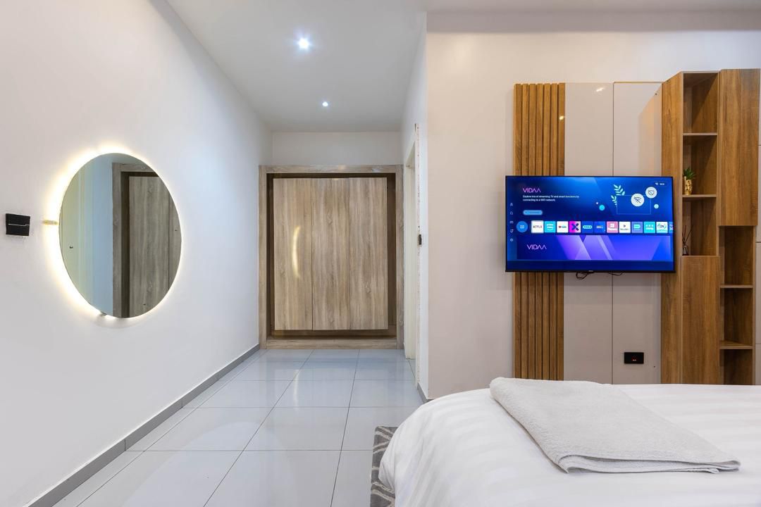 4-bedroom Seaview apartment with swimming pool, snooker.
