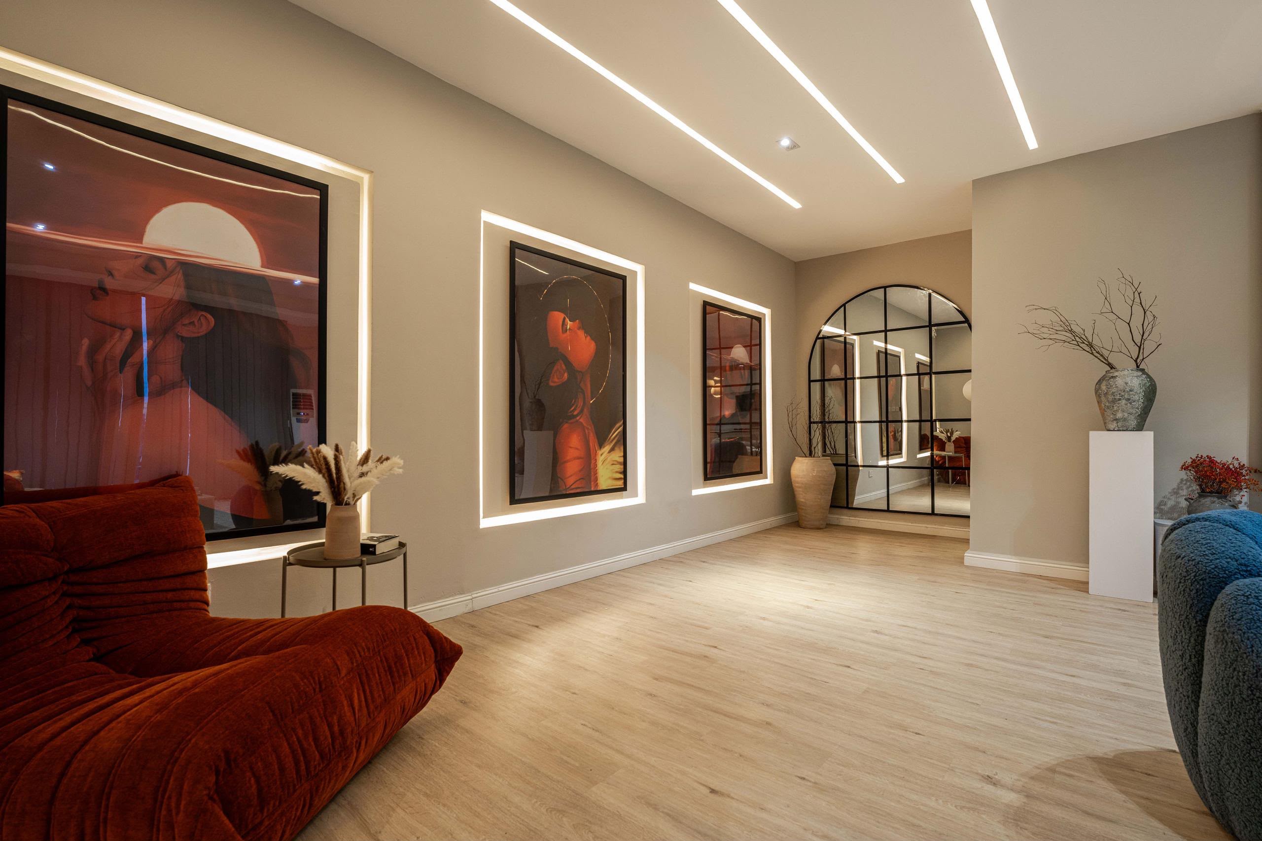 STYLISH 2 UNIT OF 2 BEDROOM APARTMENT WITH SWIMMING POOL