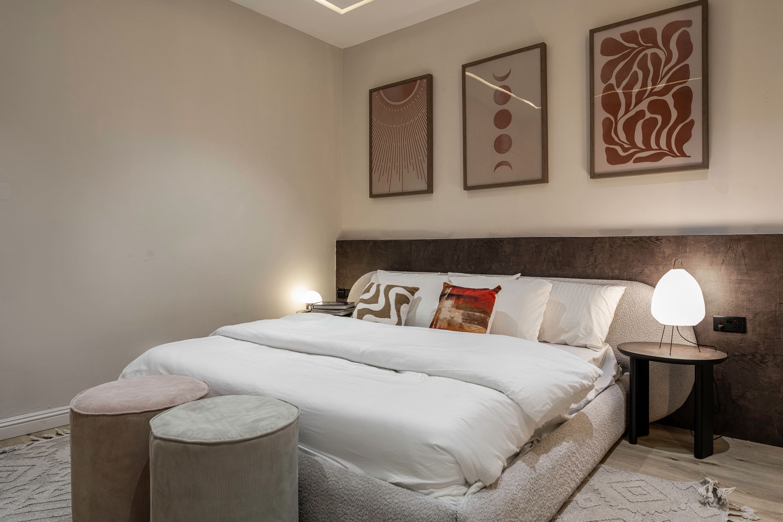 STYLISH 2 UNIT OF 2 BEDROOM APARTMENT WITH SWIMMING POOL