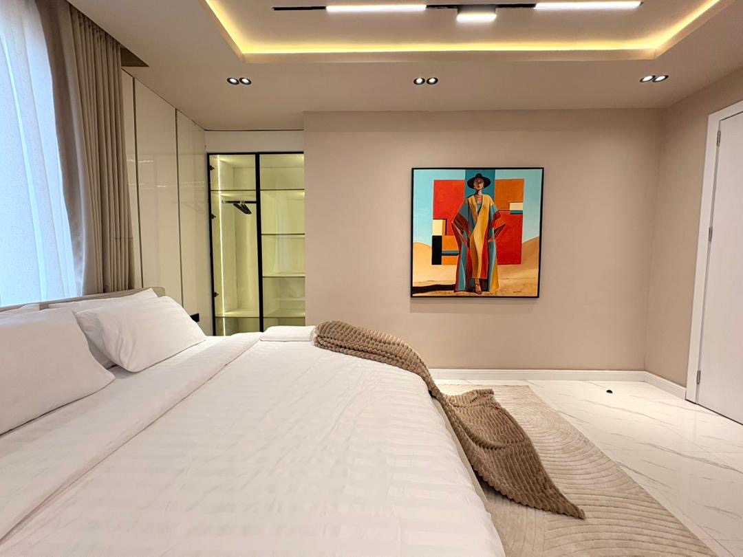 TREAT YOURSELF TO A RELAXING AND HEARTFELT EXPERIENCE IN OUR 1 BEDROOM APARTMENT WITH SWIMMING POOL AND GYM 