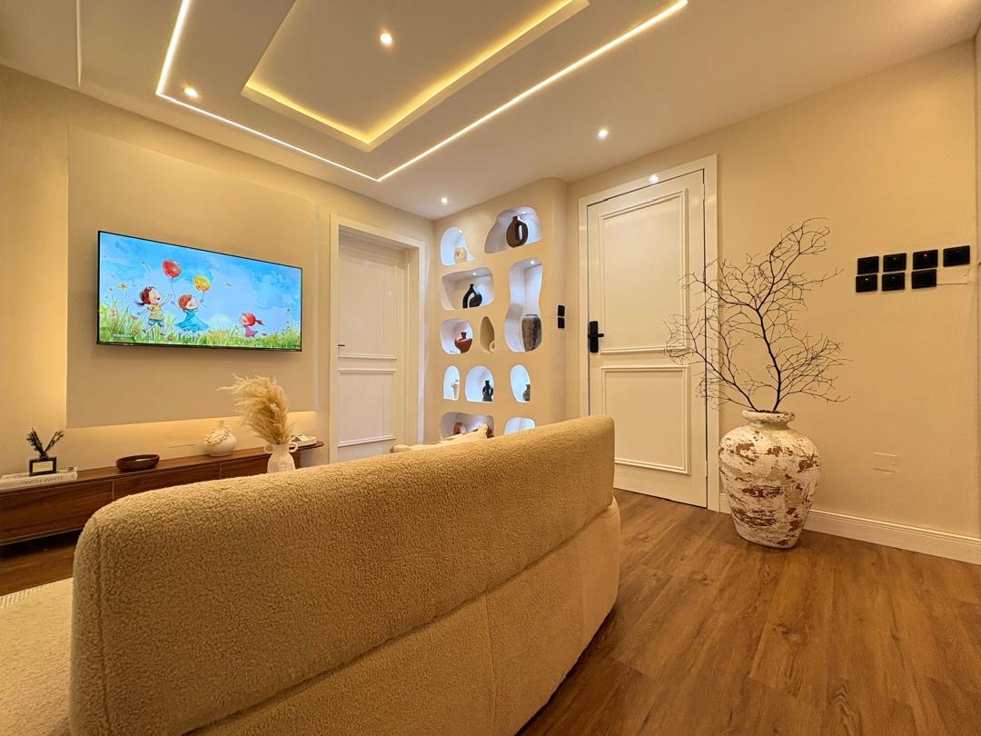 1 BEDROOM (WARM TERACOTTA MODERN MEDITERRANEAN THEME) WITH SWIMMING POOL AND GYM