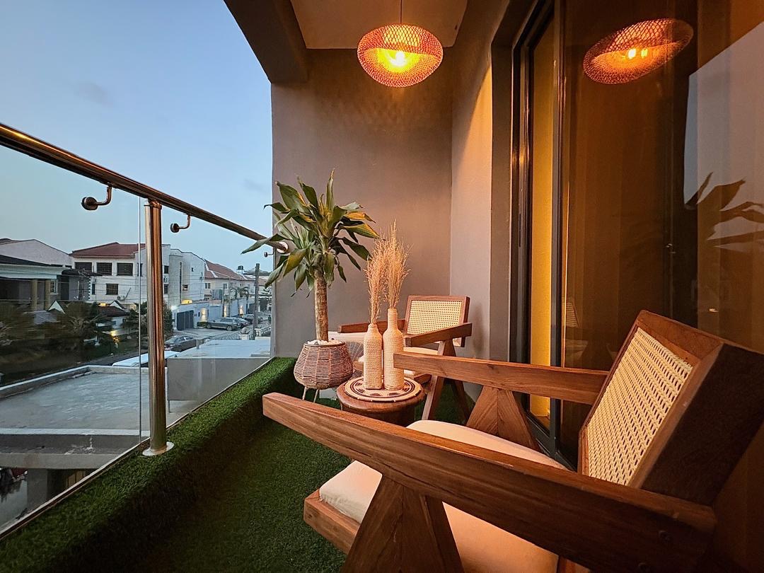 1 BEDROOM (WARM TERACOTTA MODERN MEDITERRANEAN THEME) WITH SWIMMING POOL AND GYM