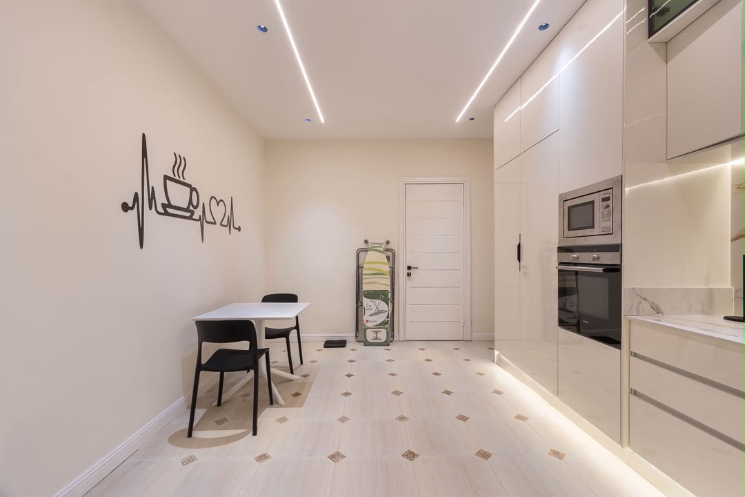 BELMONT APARTMENT 