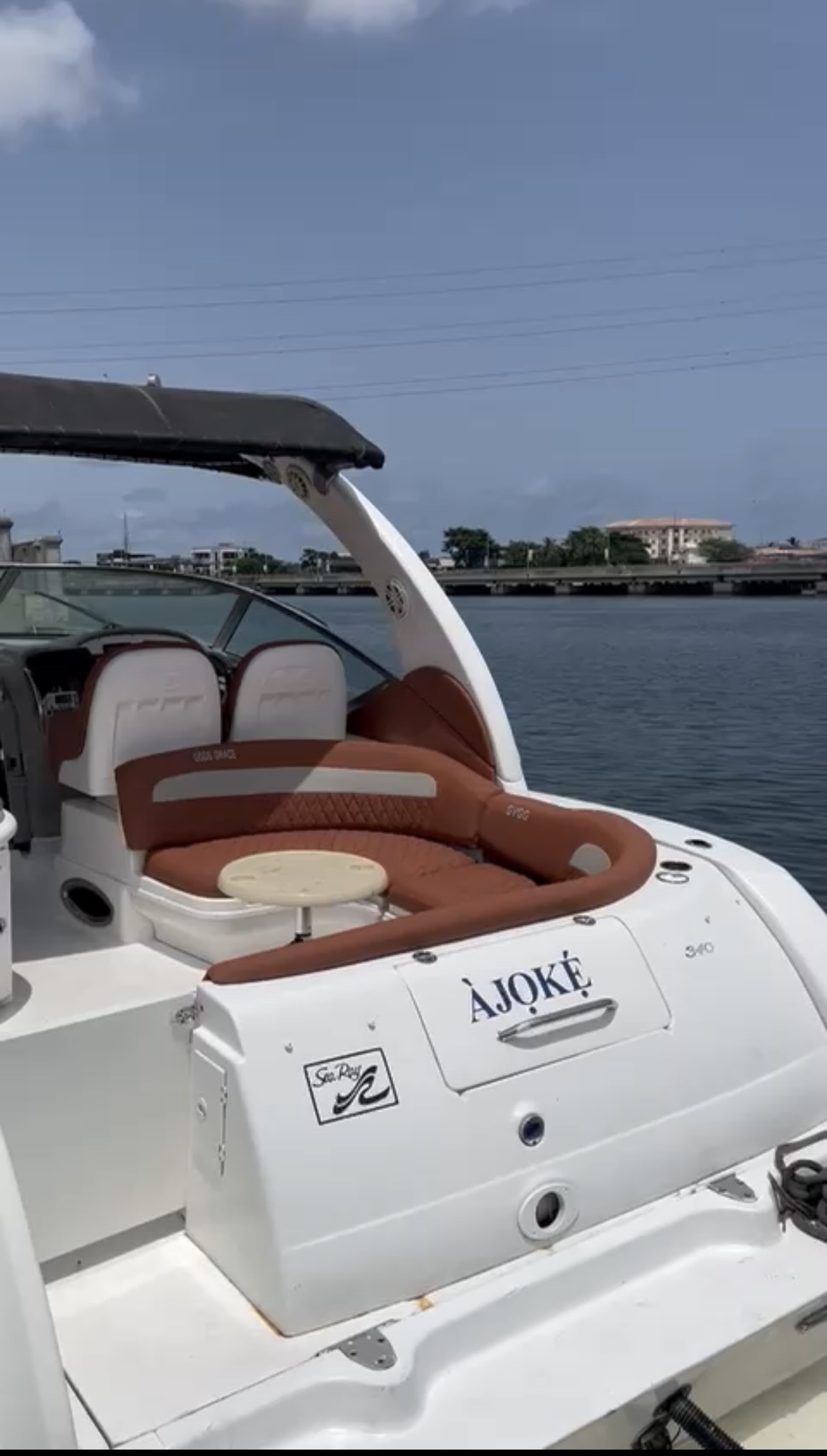20-Seater boat powered by triple 400HP engines 
