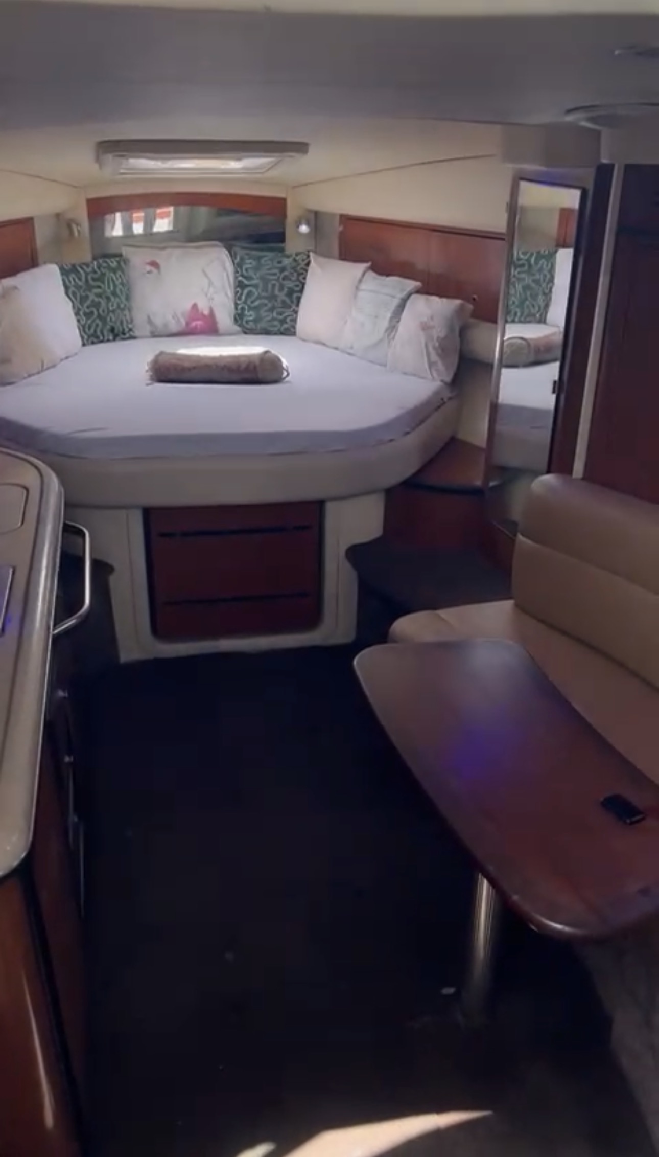 20-Seater boat powered by triple 400HP engines 